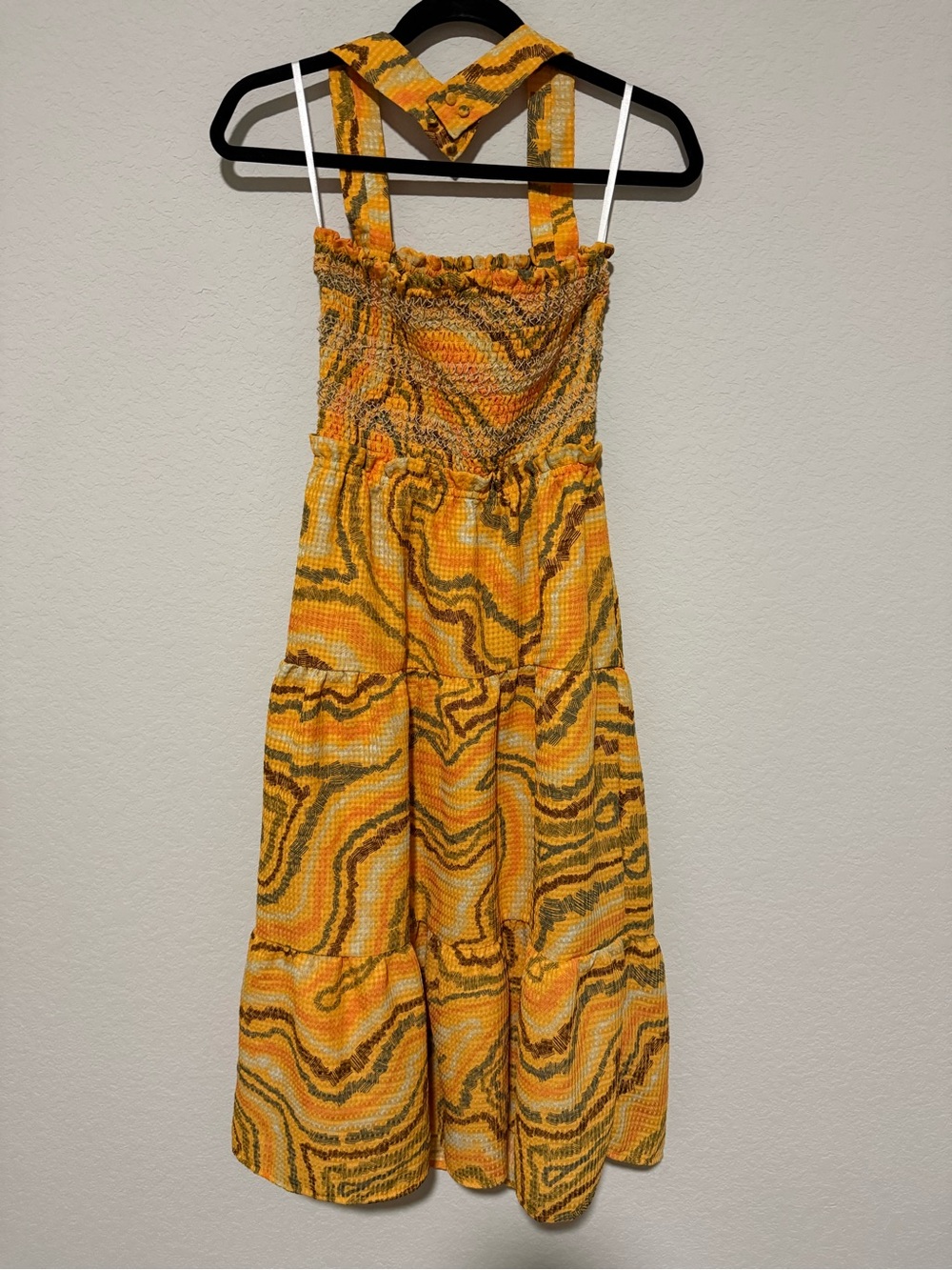 Sam Edelman Yellow Marble-Print Halter Midi Dress - Picture 5 of 8